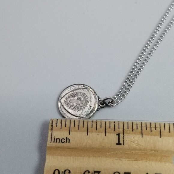 Vintage Hayward Sterling Silver Cross I Am A Methodist Round Pendant Necklace - Picture 4 of 11